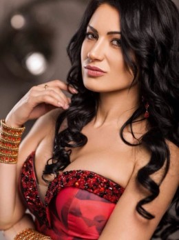 Escort in London - Selena Escort in London - Selena